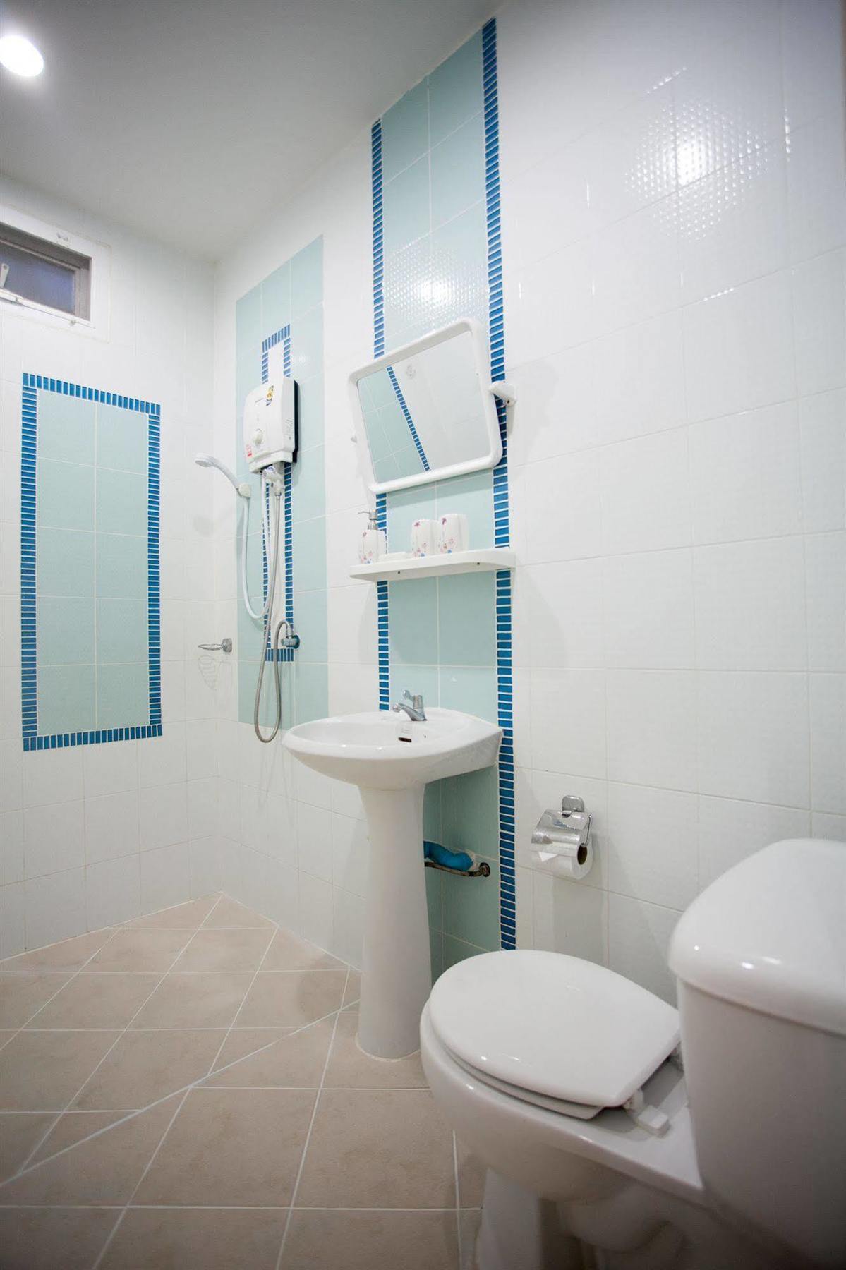 Lucky Lek Resort Rawai Ngoại thất bức ảnh