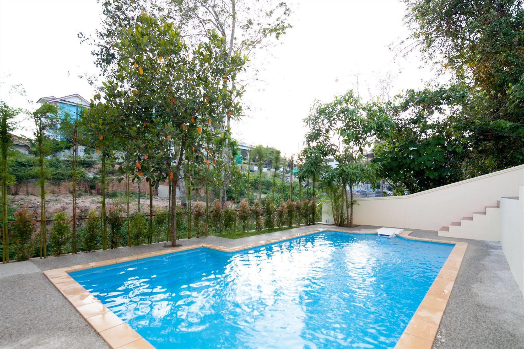 Lucky Lek Resort Rawai Ngoại thất bức ảnh
